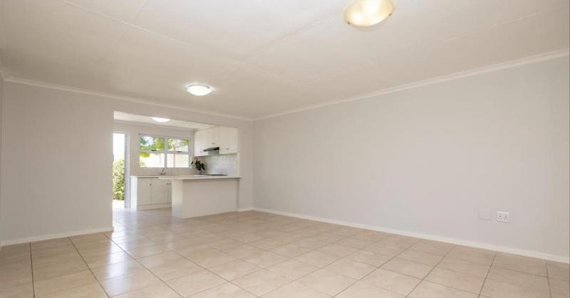 3 Bedroom Property for Sale in Wellway Park East Western Cape